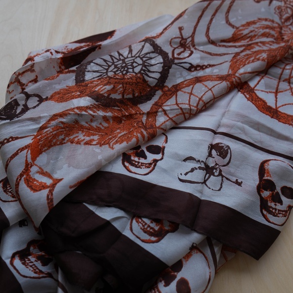 100% Silk Scarf - Picture 3 of 5